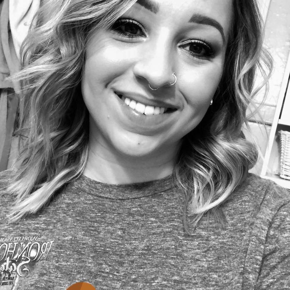 Meet your Posher, Bailee